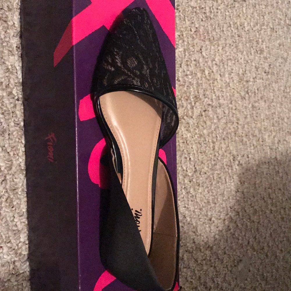 Flats - Picture 2 of 3